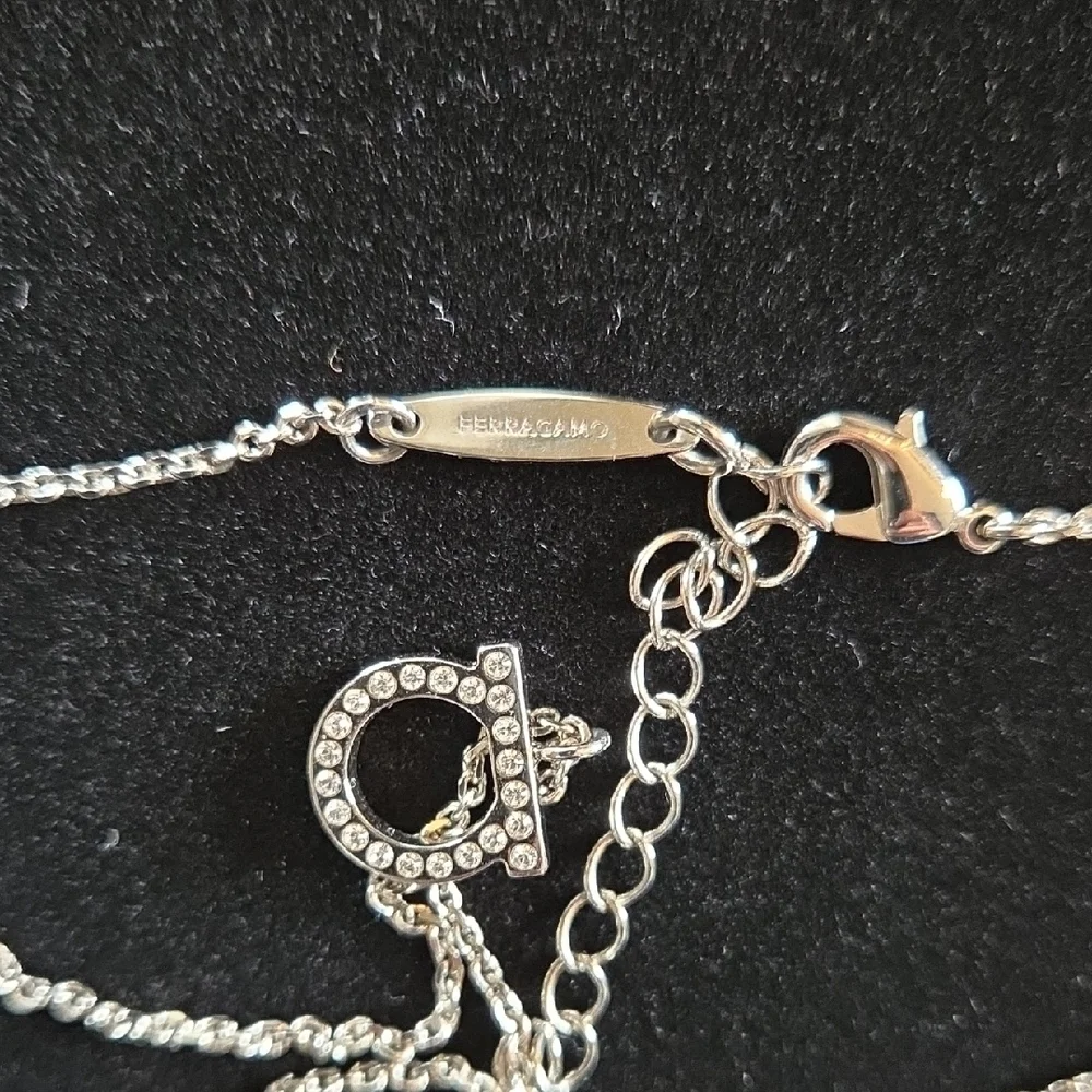 Ferragamo Necklace - Picture 4 of 7